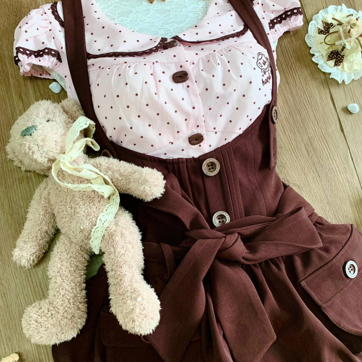 Polka-dot Doll-collar