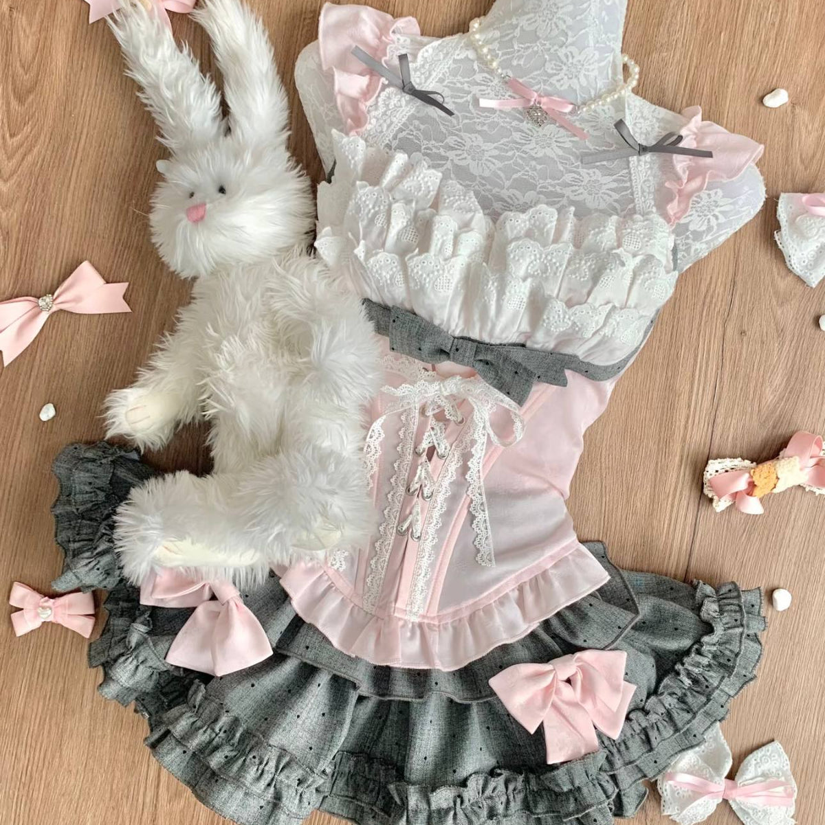 Top With Halter Tie And Matching