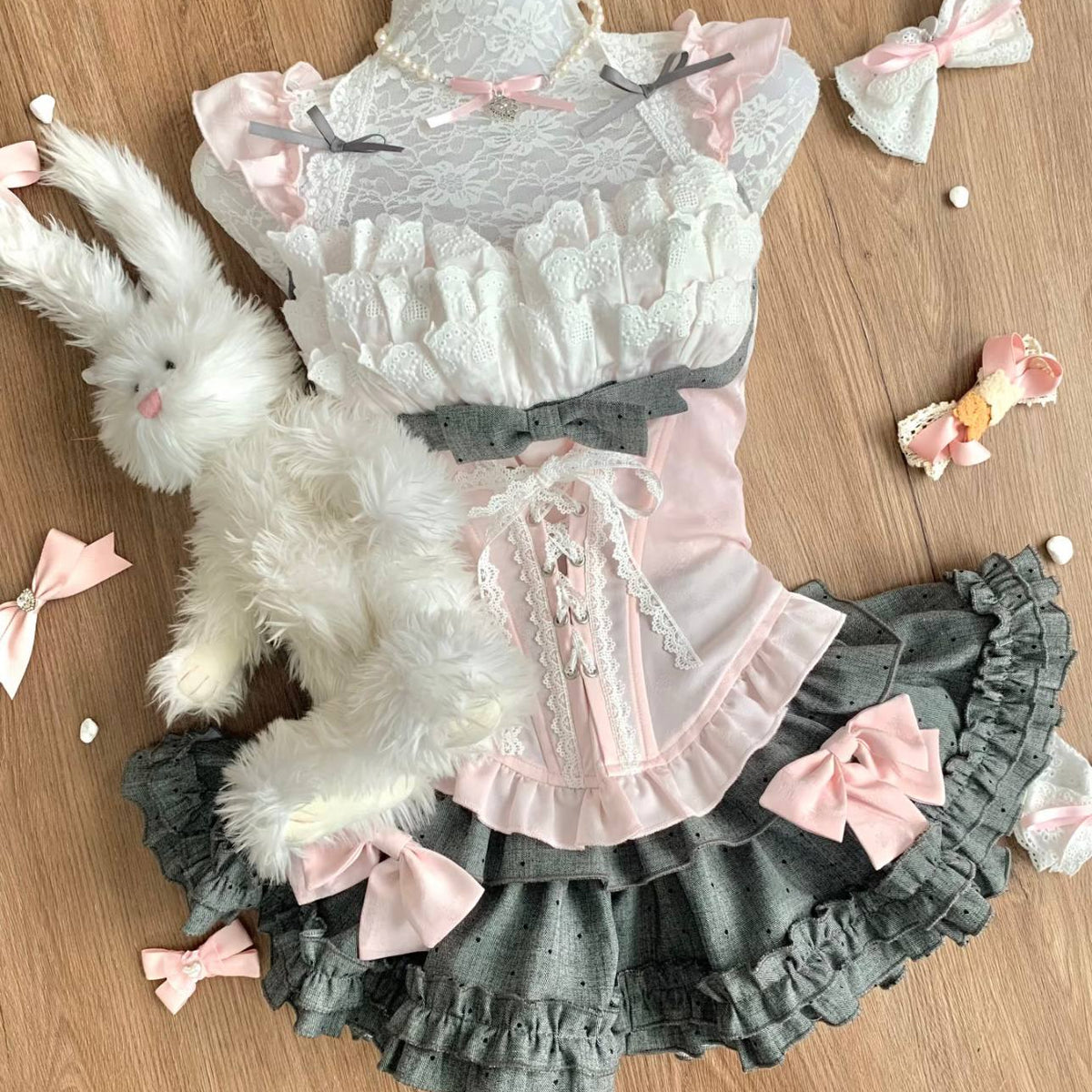 Top With Halter Tie And Matching