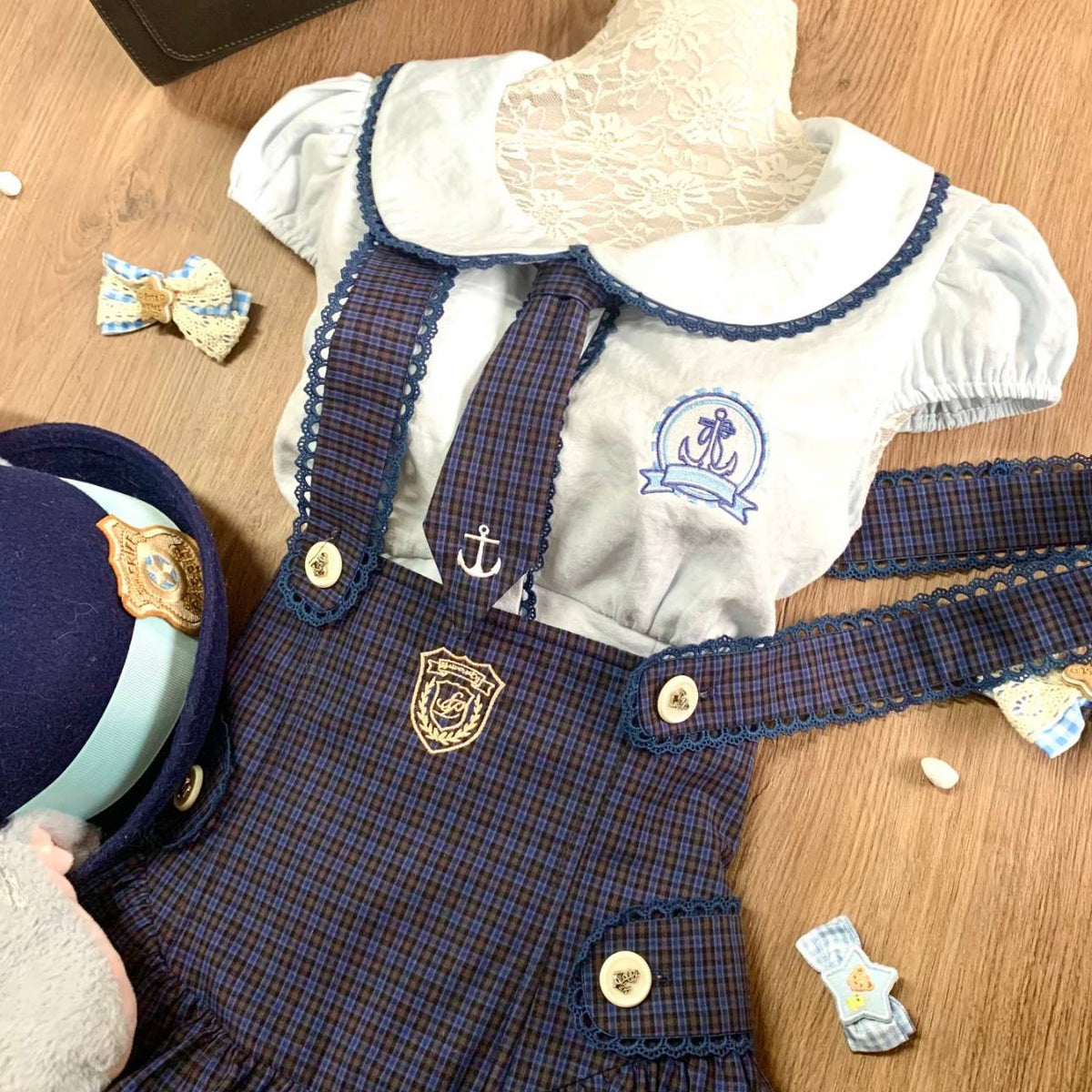 Preppy-style Age-reducing