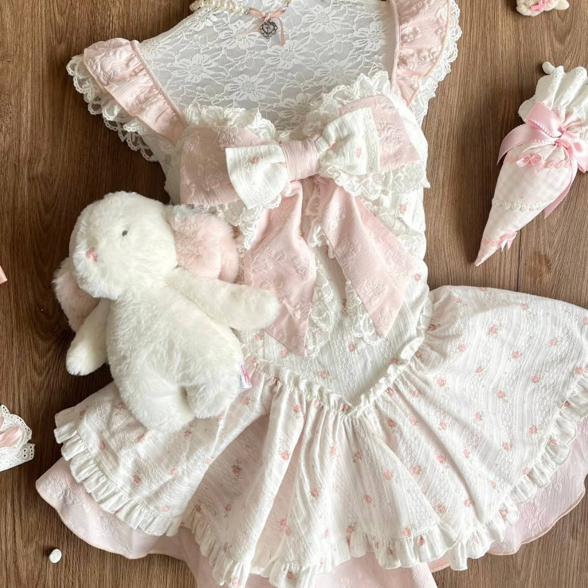 White Lace Bow Ruffle