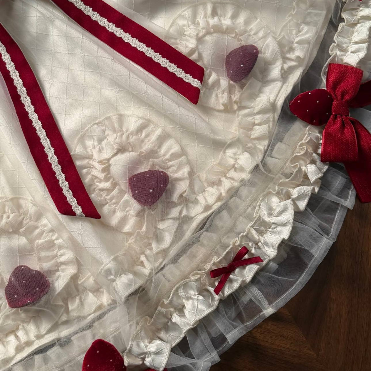White Red ribbon Sailor