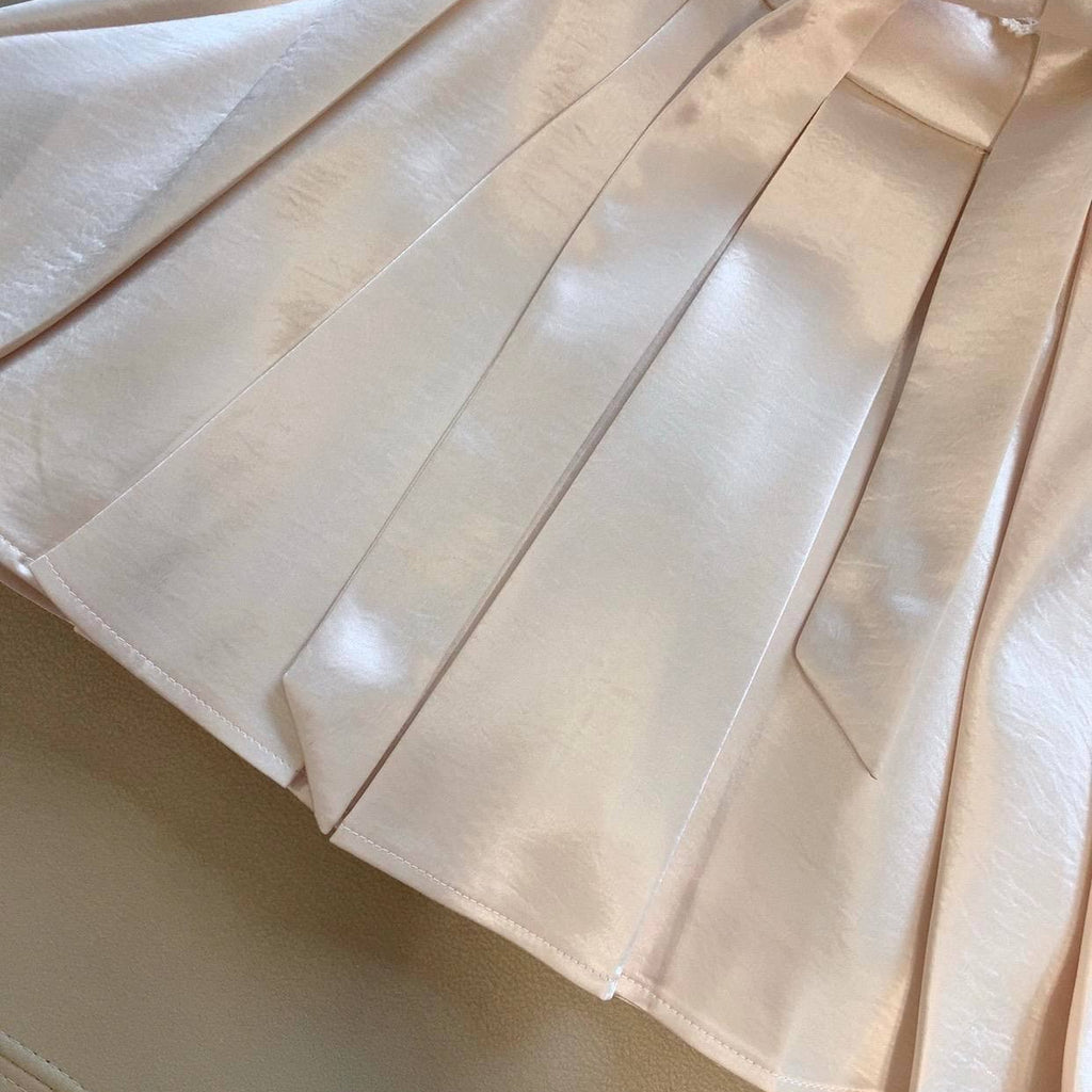 Chic Doll-collar, Waist-cinched Pleated