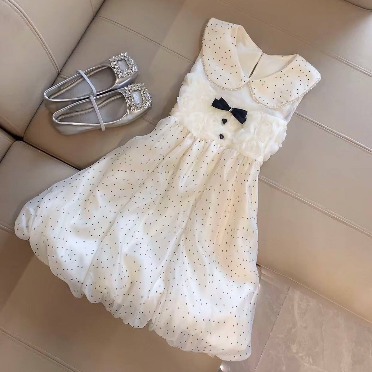Tulle With Pearl And Bow