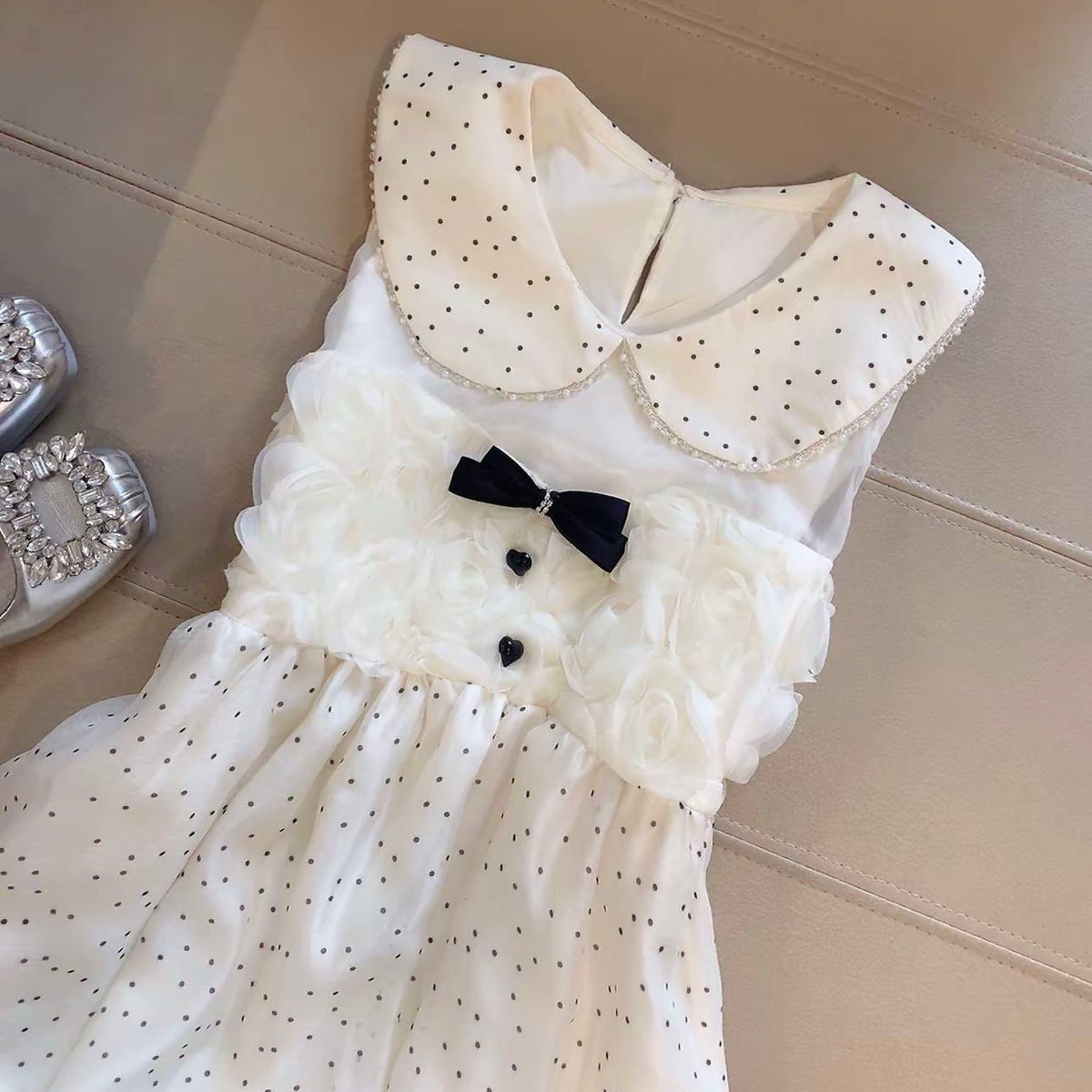 Tulle With Pearl And Bow