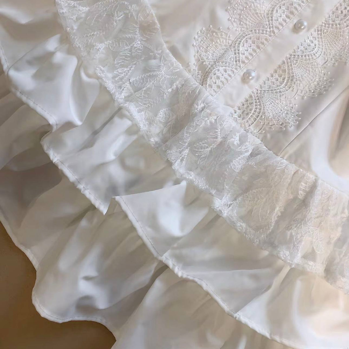 Lace Trimmed Bow-accented