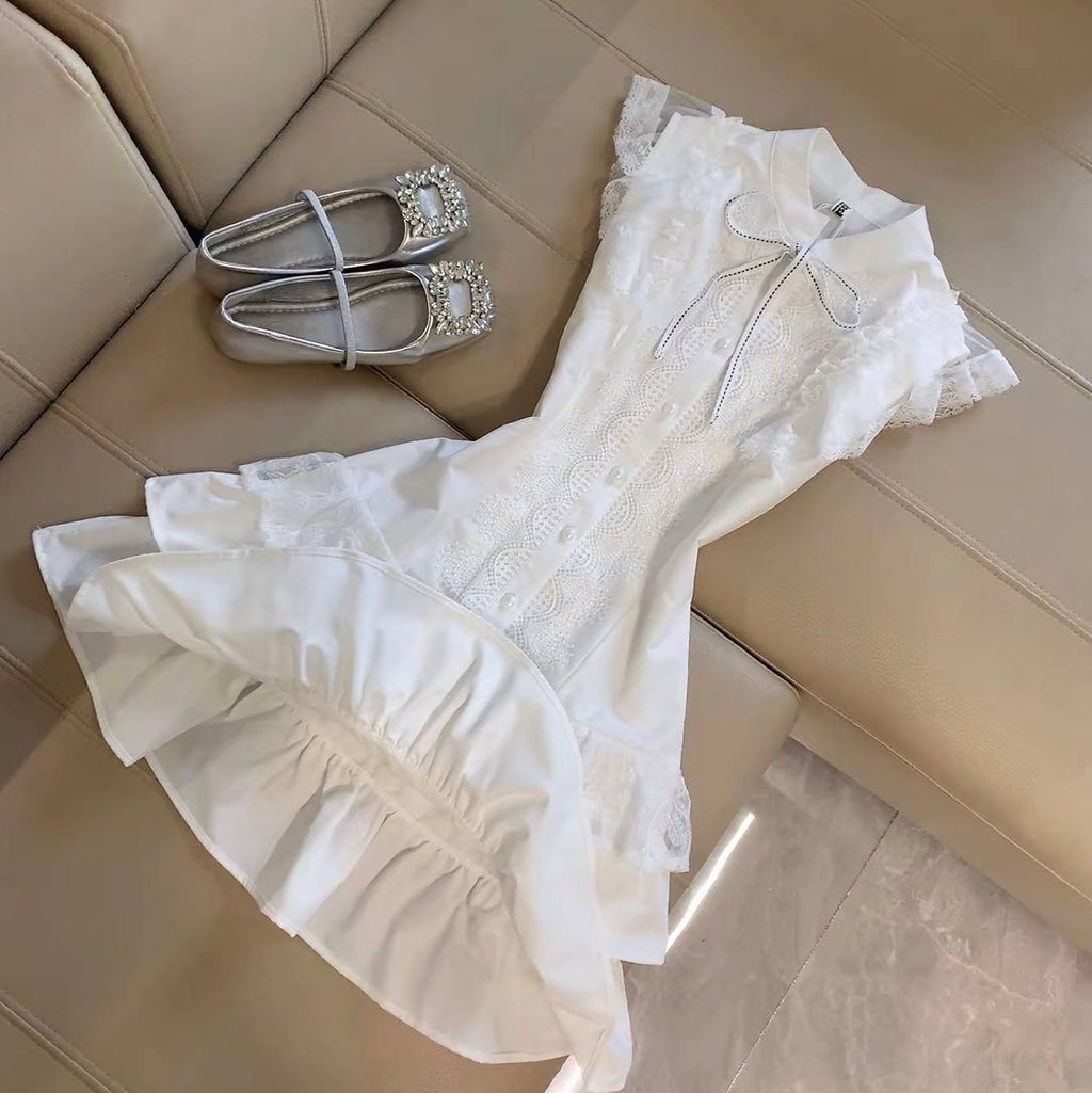 Lace Trimmed Bow-accented