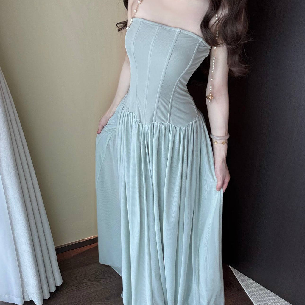 blue dress