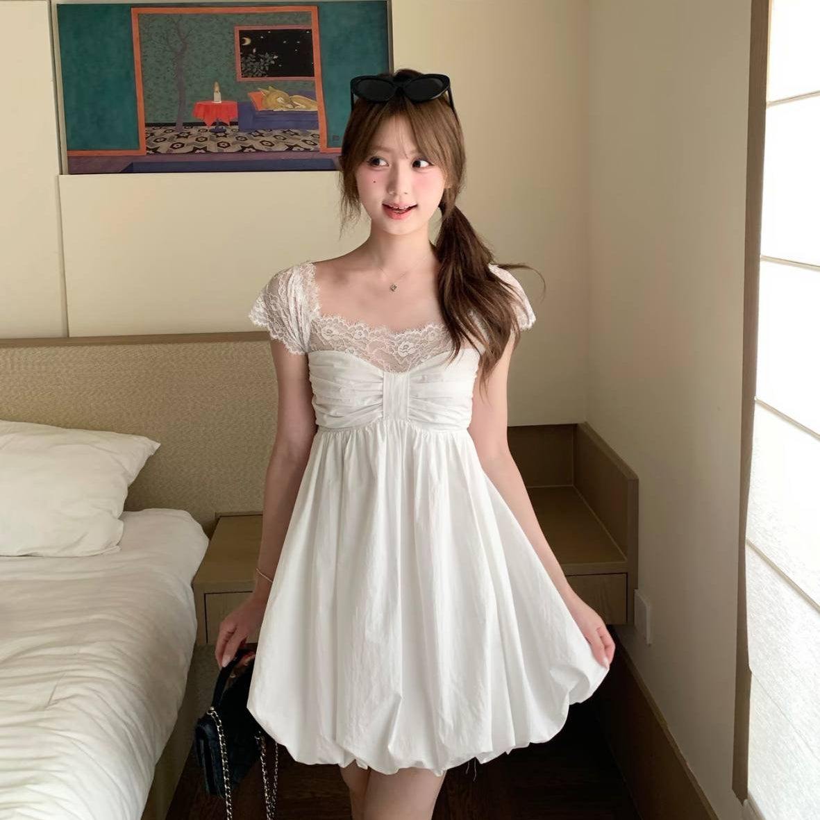Heavy-duty Lace-embroidered Bud-shaped Dress
