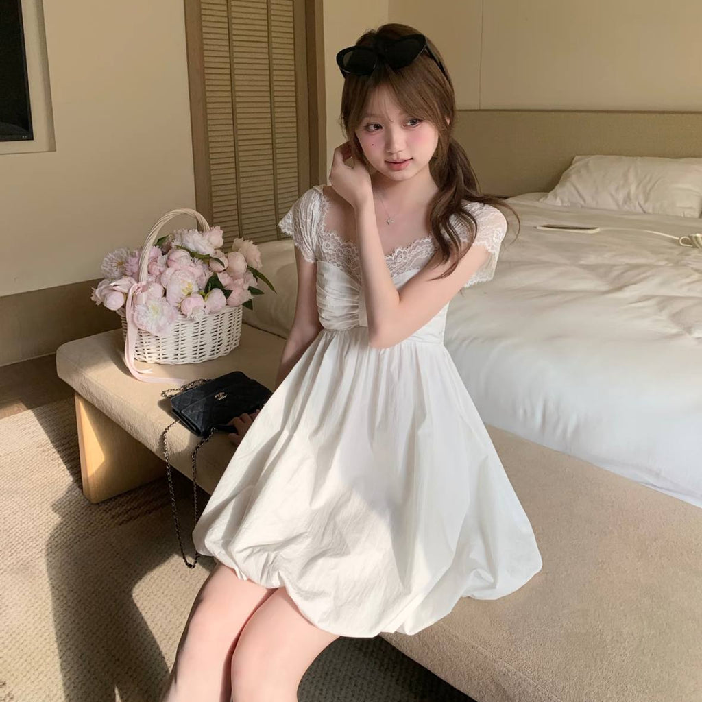 Heavy-duty Lace-embroidered Bud-shaped Dress