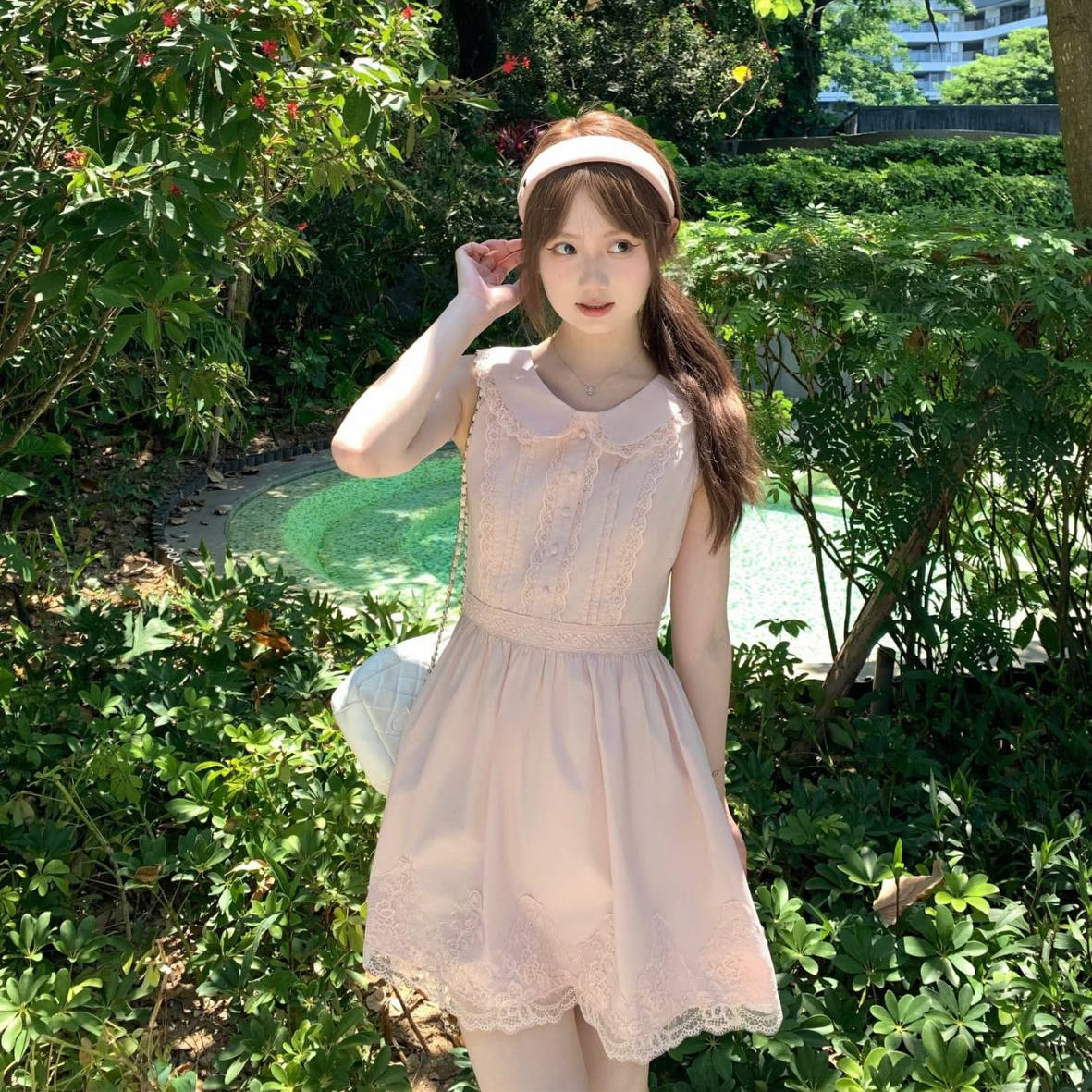 Lace-embroidered Patchwork Doll-collar Dress