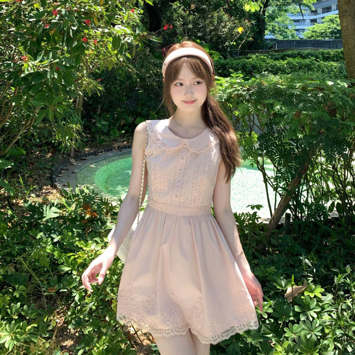 Lace-embroidered Patchwork Doll-collar Dress