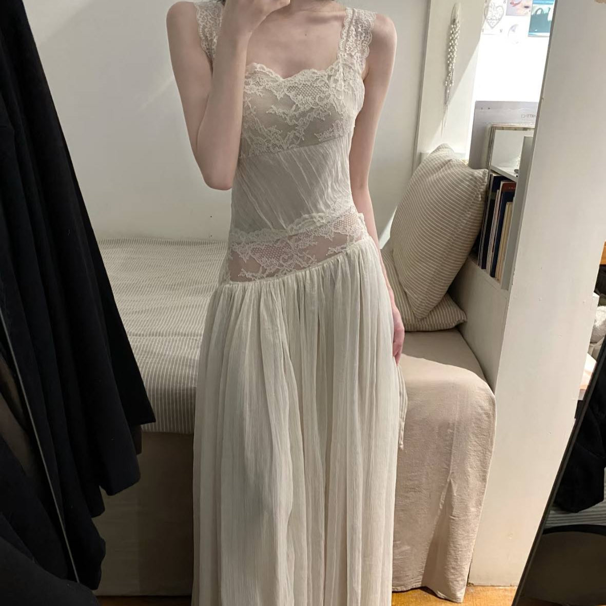 White Lace-strapped dress